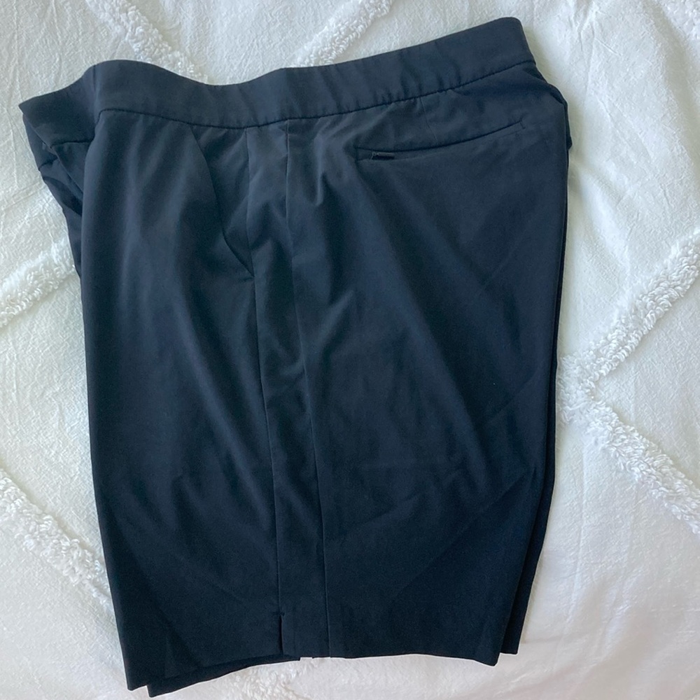Athleta black Bermuda shorts  size8